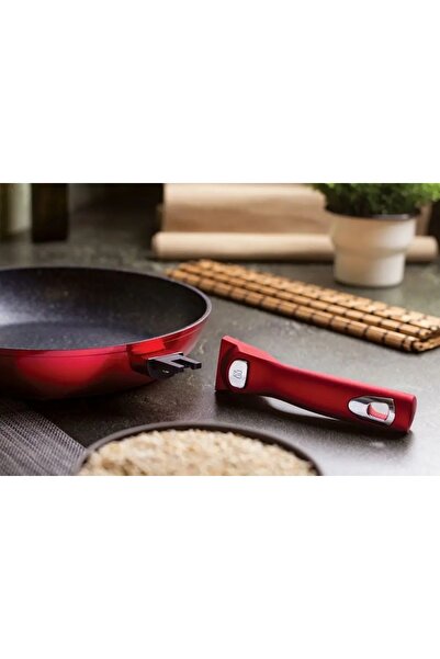 Berlinger Haus SET DE OALE 13 PIESE LINIE METALICĂ BURGUNDIA BH-7057