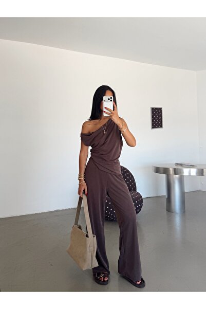 myd Off-Shoulder Pique Set - Brown