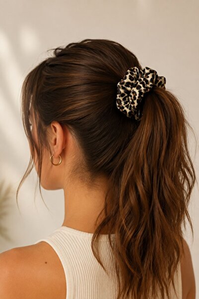 monalisatoka Leopar Desenli İpeksi Saten Scrunchie Saç Tokası