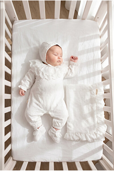 Mert Baby Bloom Collar Detailed Lace Covered 5-Piece Hospital Discharge Set 1...