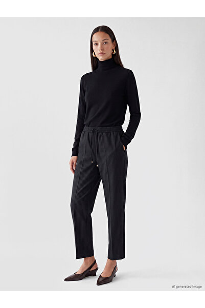 LC Waikiki Lcwaikiki Classic Navy Blue Elastic Waist Striped Carrot Cut Women...