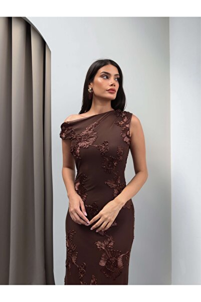 ESRAHELVACI Çiçek Aplikeli Sıfır Kol Tül Elbise