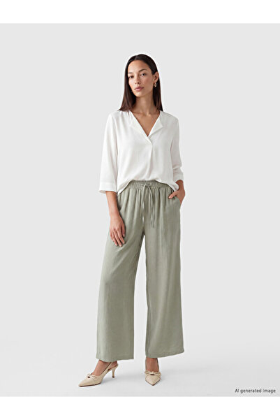LC Waikiki Rmz Gi̇yi̇m Farkiyla Women's Pants with Waist Drawstring