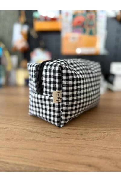 Fiorbag حقيبة مكياج سوداء منقوشة بسحاب وبطانة، منظم مجوهرات بقسم واحد، حقيبة يد متعددة الأغراض قابلة للغسل