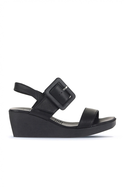 Bueno Shoes Sandale cu toc cu pană pentru femei din piele neagră 01wa0400