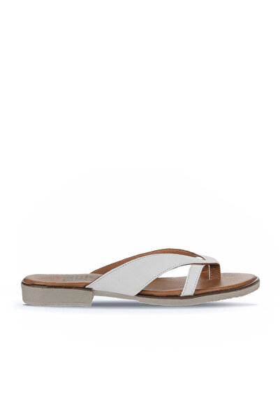 Bueno Shoes شبشب نسائي مسطح من الجلد الأبيض المكسور 01wy2507
