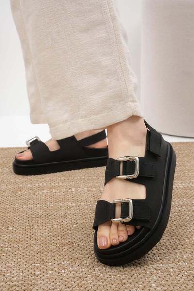 Mio Gusto Γυναικεία πέδιλα Misha Black Color Double Buckle