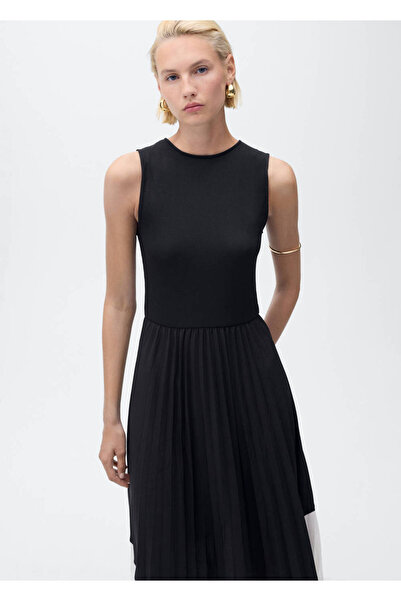 MANGO Woman Rochie plisată