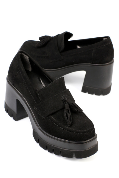 Capone Outfitters Loafer pentru femei cu toc mediu cu ciucuri cu vârf rotund