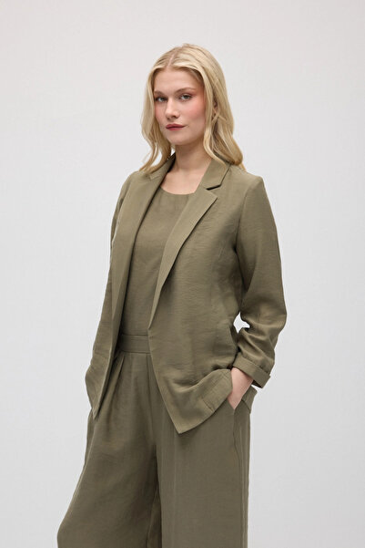 Gusto Relaxed Fit TENCEL™ Jacket - Khaki