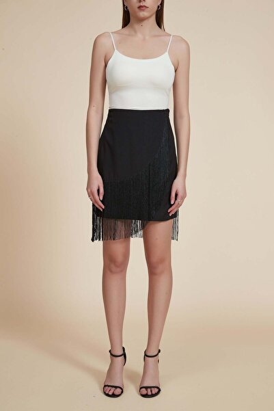 Yola Solid Short Skirt with Fringes