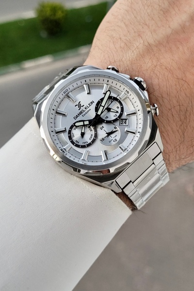 Daniel Klein Gray Color Functional Men's Wristwatch Same as Pictured