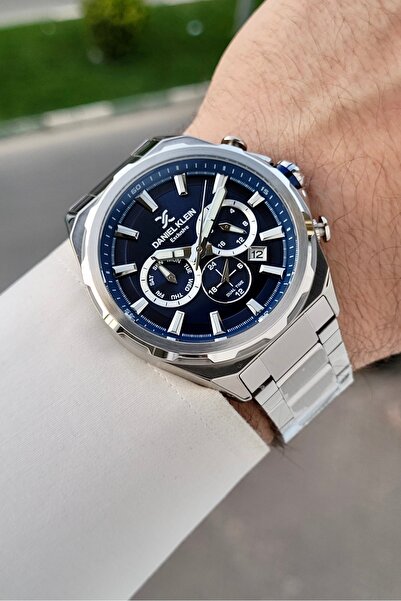 Daniel Klein Dial in Navy Blue, Strap in Gray Color, Functional, Same as in t...