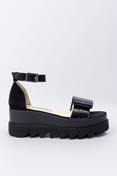 exclusives.ro Sandale Belle - Croco Negru