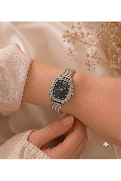PW POLO WHITE ساعة اليد النسائية