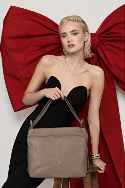 BUENO Gray Leather Women's Shoulder Bag