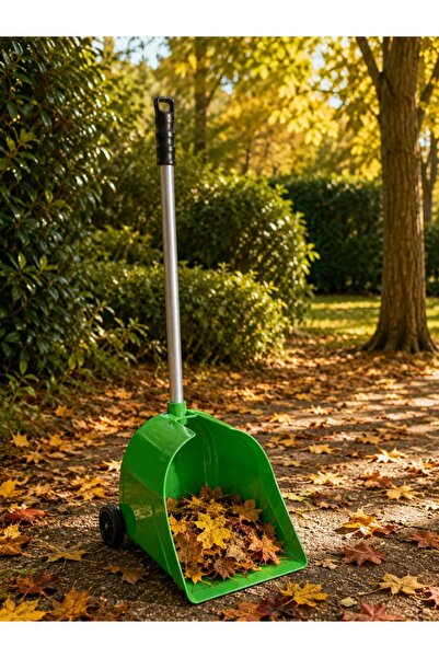 Large Size Plastic Dredger with Dozer Handle Practical Cleaning Shovel Wheeled (Color According to Stock Status)