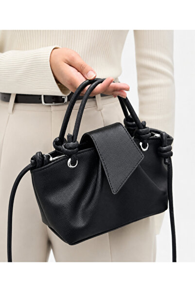 ZÇBUTİK Women's Black Shoulder Bag Leather-Look Ruched Detail El and Crisscro...