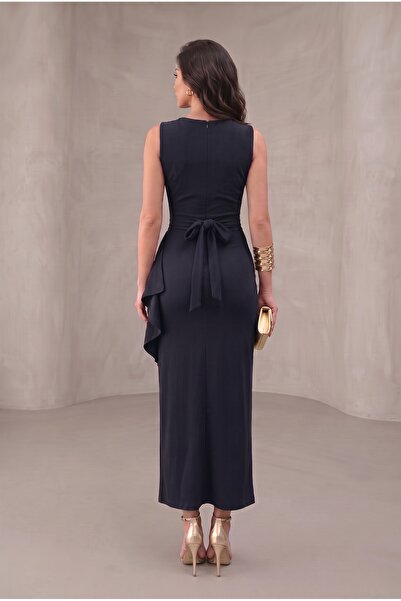 ALFUDO Moda Collection Kruvaze Yaka Kadın Volanlı Yırtmaçlı Kare Taş Kemerli Lacivert Düğün ve Nişan Abiye Elbise