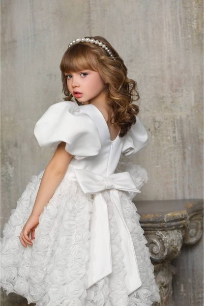 QUEEN "Rose Garden" White Dress