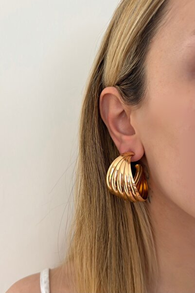 Lavian Accessories أقراط بولينا الذهبية الكبيرة ذات التصميم الحلزوني