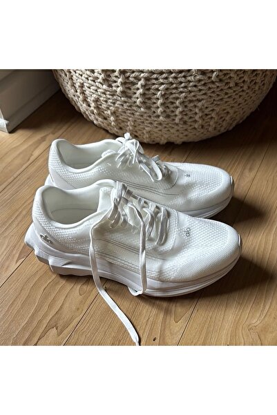 NEW Alo All White Unisex Sneakers
