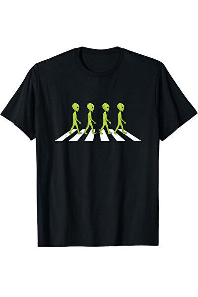 yiou trendy clothing تي شيرت رجالي بتصميم Fun Alien Crossing the Street