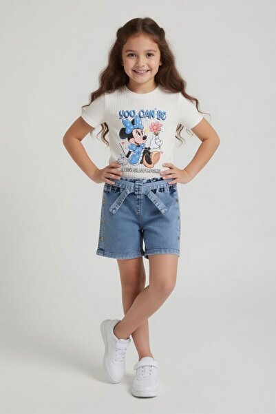 Cansın Mini Set tricou cu imprimeu cu caractere ecru și pantaloni scurți din ...