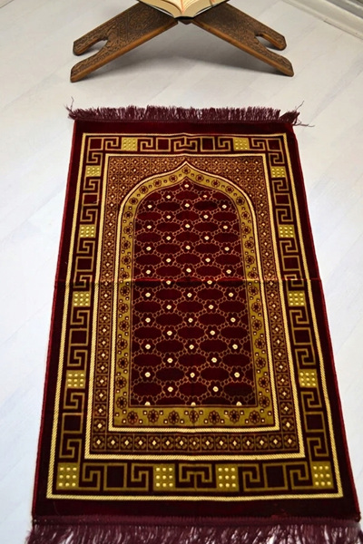 Çağrı سجادة صلاة مخملية منقوشة بالزهور باللون العنابي