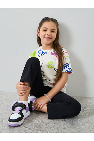 Styli Girls Graphic Print T-Shirt and Flared Leggings Set