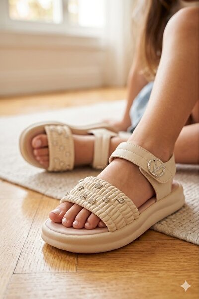 Vicco Stylish Design Stone Detailed Girls' Sandals