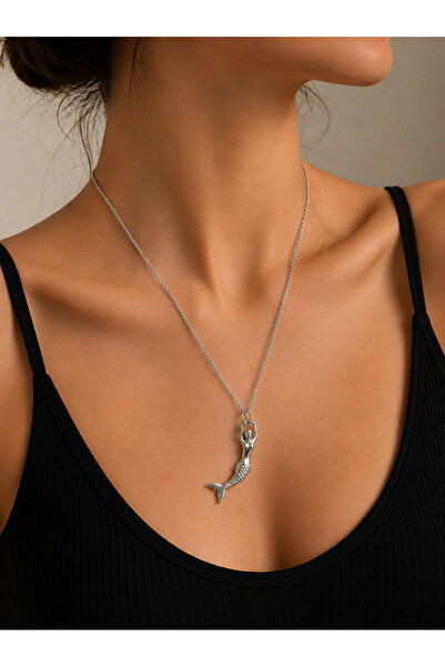 Girift Vintage Elowen Metal Mermaid Figured Necklace