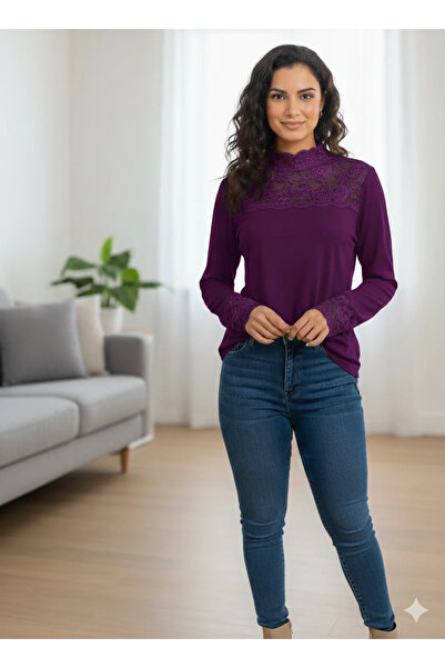 Serena Women's purple suit with Lace at the neck and sleeves