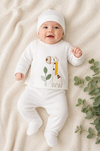 Pure Boutique Compleu bebe alb cu caciulita si broderie girafa din bumbac rib...