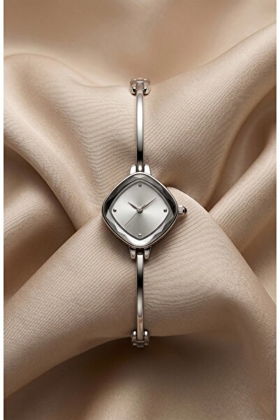 KLISHE Butik Women's Steel Watch Silver Color Special Cushion Case Vintage Ol...