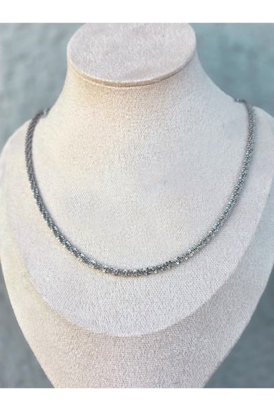 Golden Thread Grace Crystal Curve Necklace – Silver