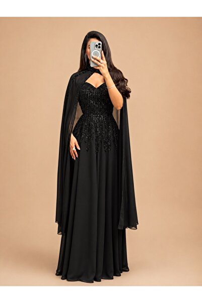 Jood Royal Leen Dress with Glittering Embroidery and Flowing Shawl