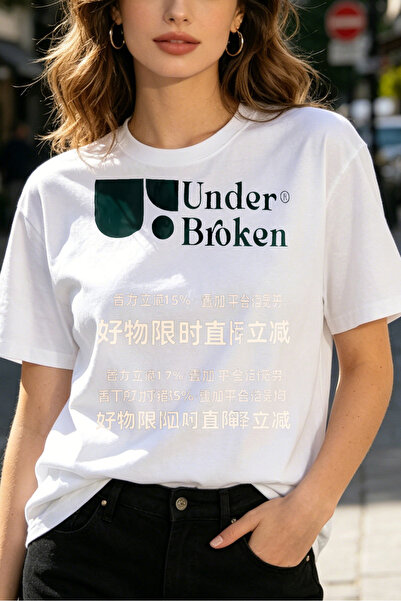 Fleck تيشيرتات نسائية بطبعة شعار Broken Logo، تصميم كاجوال على طراز ملابس الش...