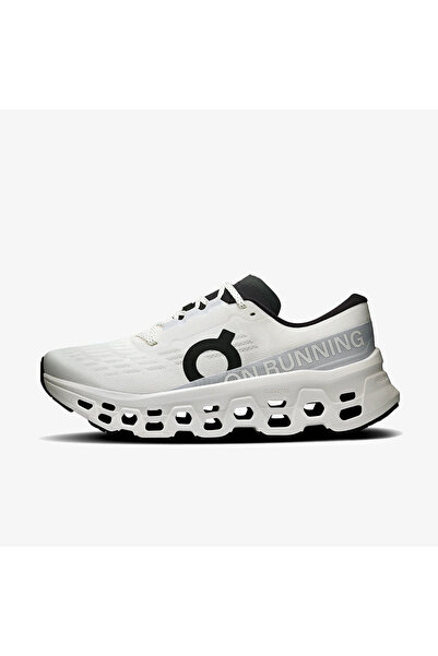 on Cloudmonster 3