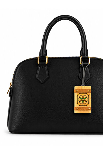 sgl company Hila's Pendant Is Circular, Green and Black Frame.
