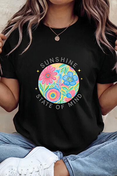 Sarah's Boutique Women's T-shirt – 100% cotton – Sunshine Circle