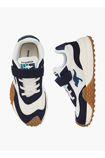 Kangaroos أحذية رياضية للأطفال مزودة بشريط لاصق