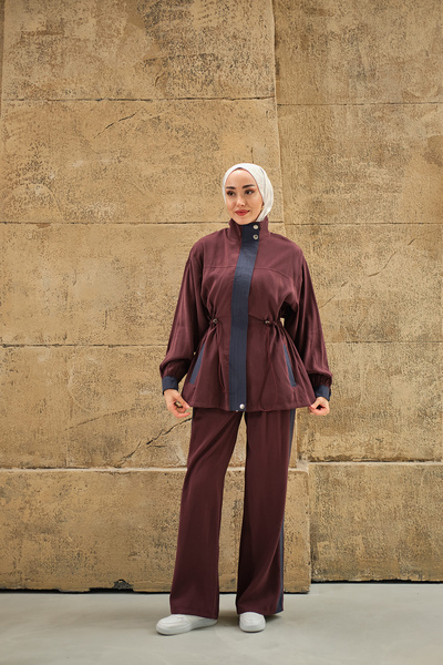 LOCCO بدلة نسائية مزينة بألوان متباينة باللون العنابي