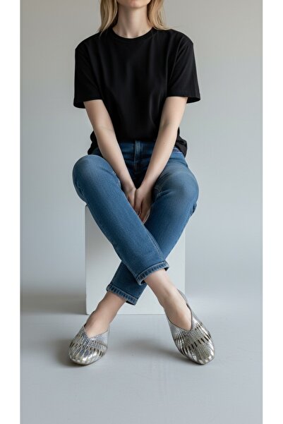 PİERRO SHOES Hakiki Deri V Kesim Detaylı Kadın Günlük Babet
