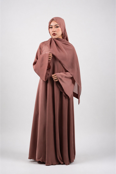 Ophelia ساتان فاخر مع حجاب متناسق