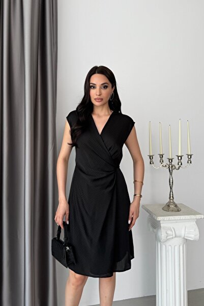 Serica Moda Black Double-Breasted Sleeveless Striped Midi Satin Dress