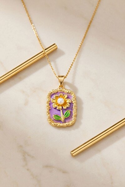 bacc Lilac Pearl Detailed Flower Figured Medallion Necklace