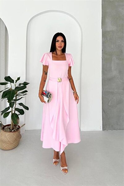 Neşeli Butik Γυναικείο ροζ φόρεμα με βολάν στα μανίκια, χρυσή αγκράφα και λεπ...