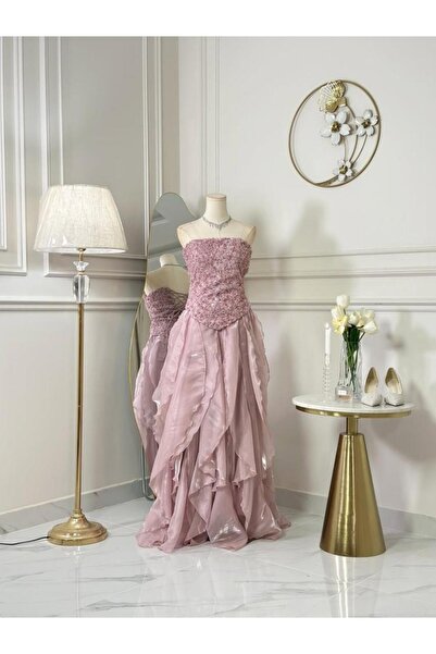 vanus fashion 7311-فستان أنثوي فاخر بتفاصيل ناعمة ولمسة رومانسية ساحرة