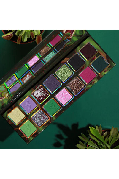 Gourmande Girls Cosmetics Trapped Far Paleti
